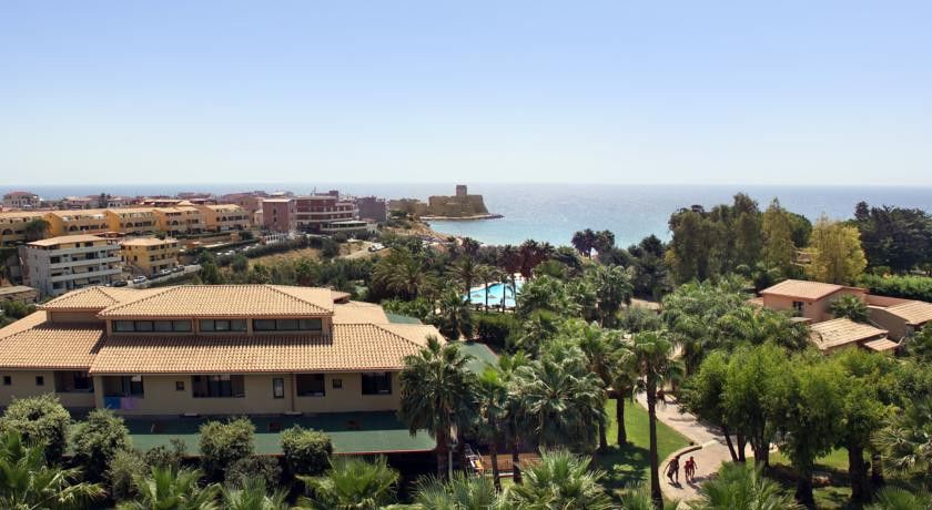 Th Le Castella - Baia Degli Dei Village Bagian luar foto
